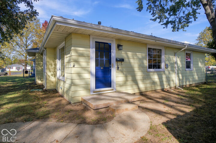 Property Photo:  1317 Pennsylvania Street  IN 47201 