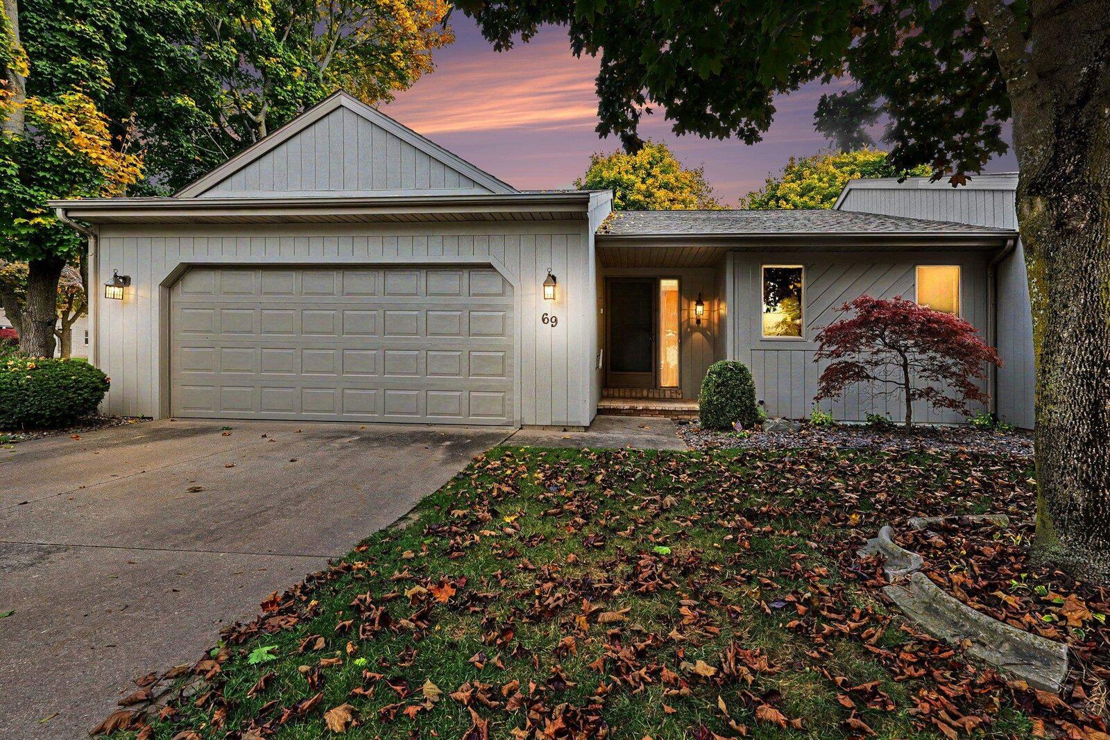 Property Photo:  69 Pine Grove Drive  MI 48415 