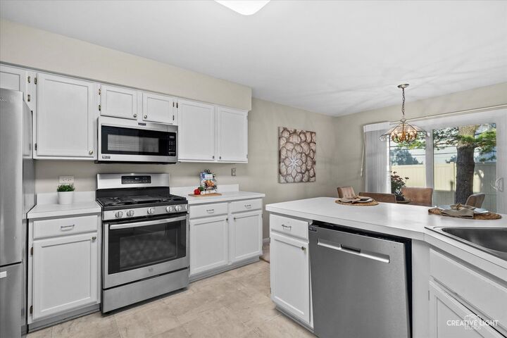 Property Photo:  1131 Wickfield Court  IL 60563 