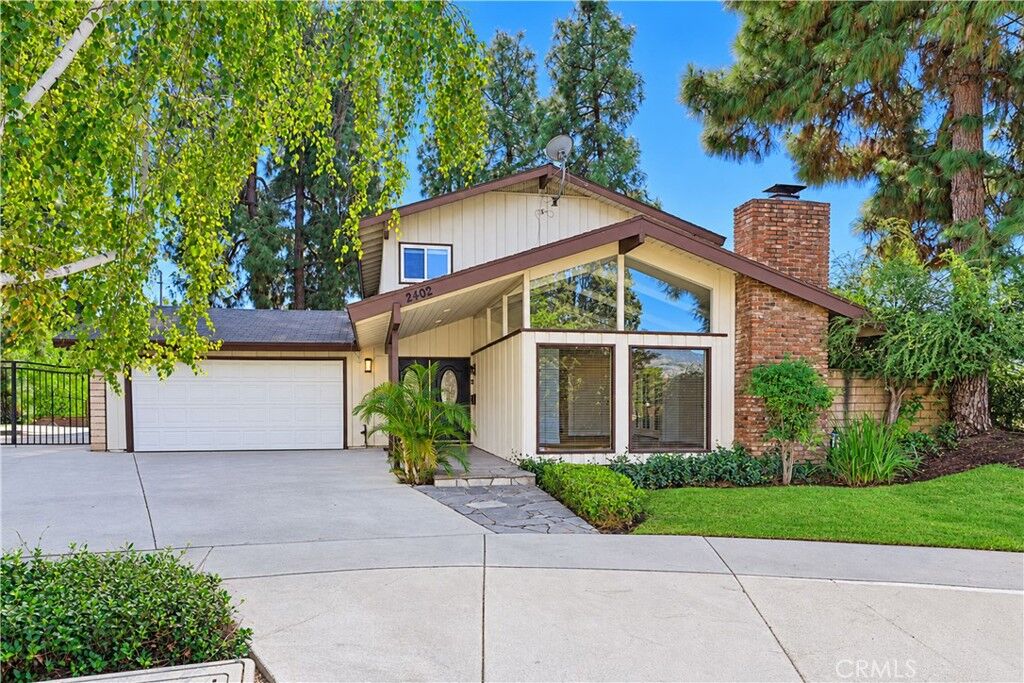 Property Photo:  2402 W Valewood Street  CA 91773 