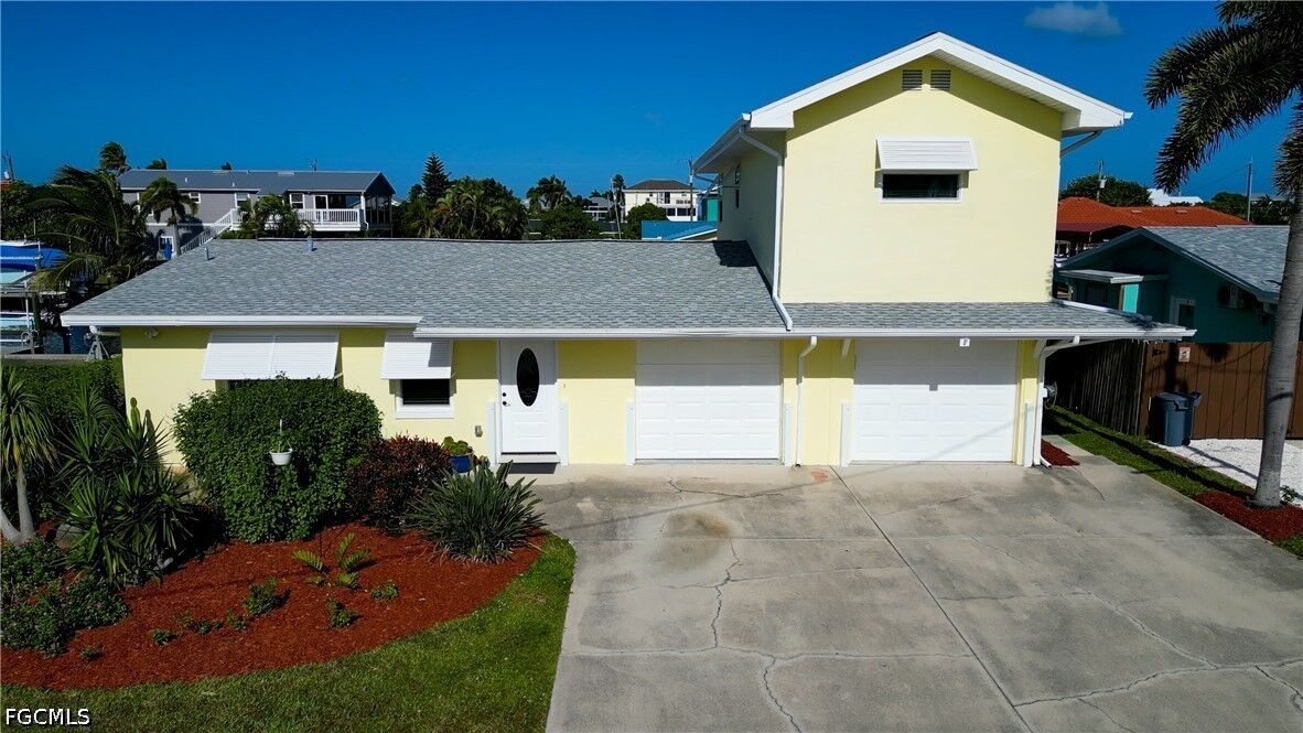 Property Photo:  2756 Velma Street  FL 33993 