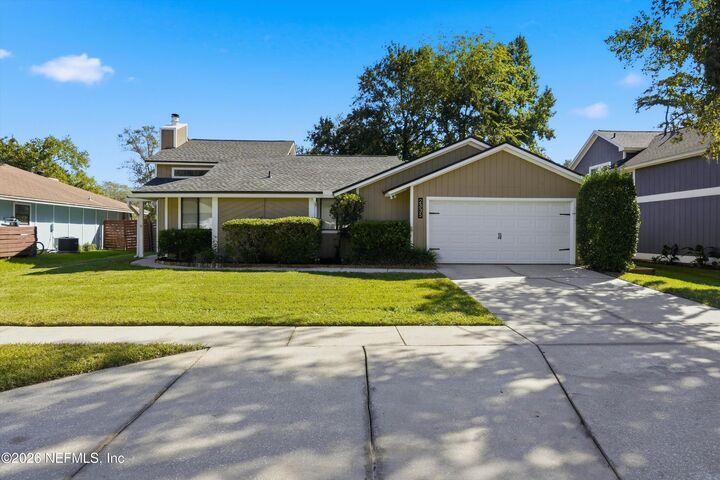 Property Photo: 2335 Indian Springs Drive FL 32246
