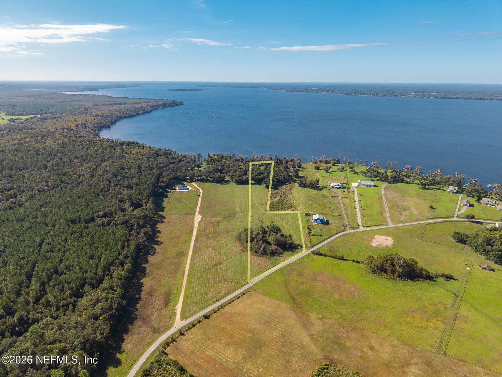 Property Photo: 14435 Andalusia Trail FL 32110