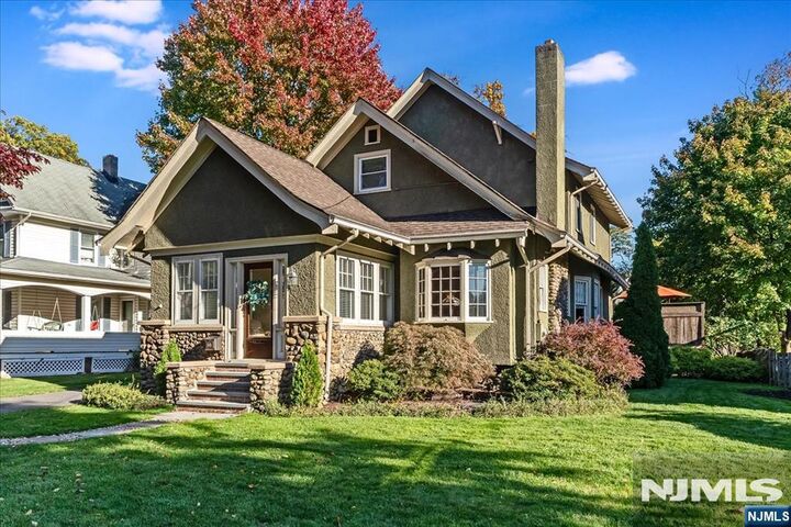 Property Photo:  545 S Maple Avenue  NJ 07452 