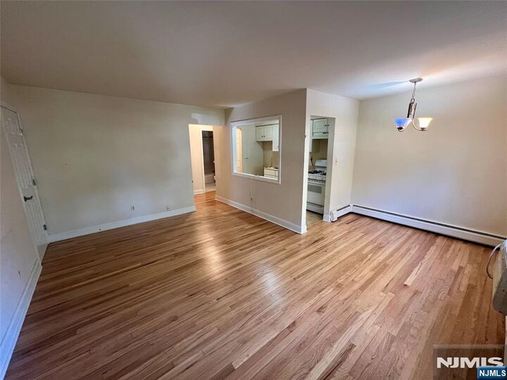 Property Photo:  104 Washington Drive 104  NJ 07446 