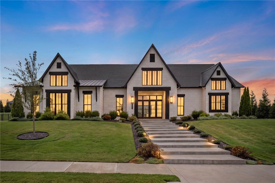 Property Photo: 4903 Southgate Estates Circle AR 72758
