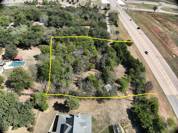 Property Photo: E 33rd Street OK 73013