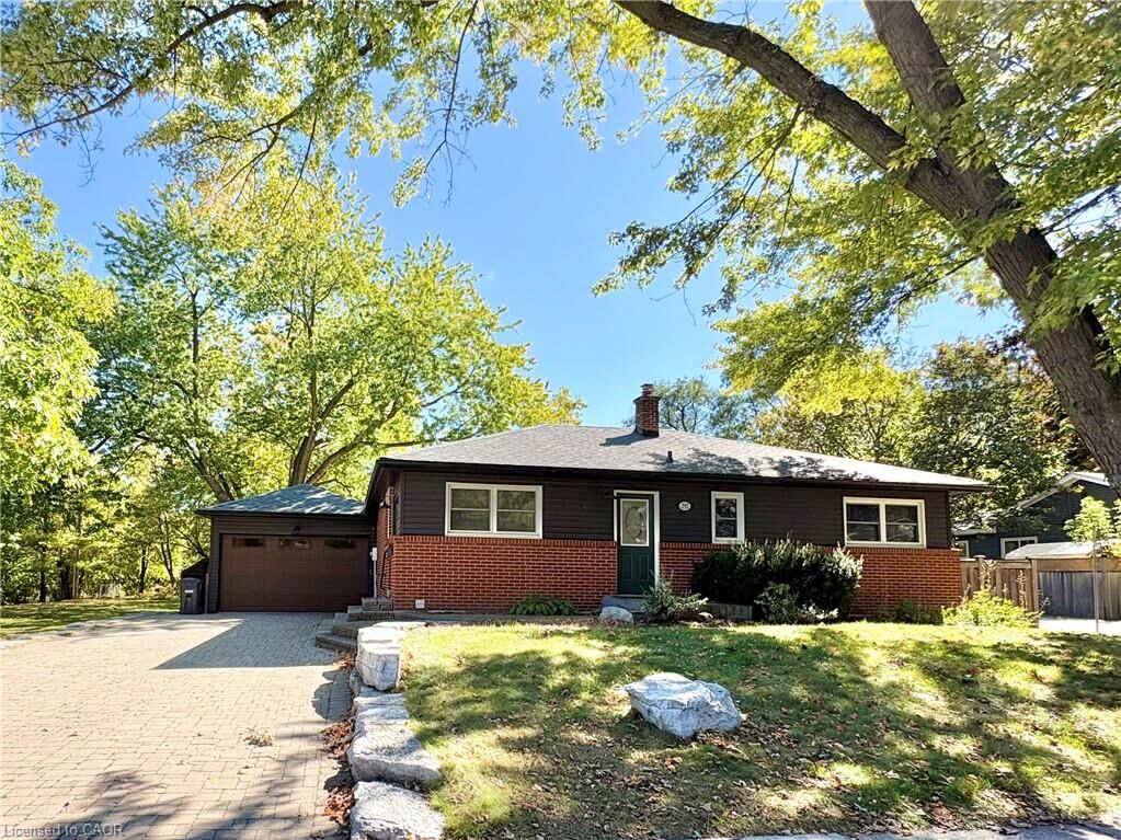 Property Photo:  292 Woodward Avenue Upper  ON L9T 1V2 