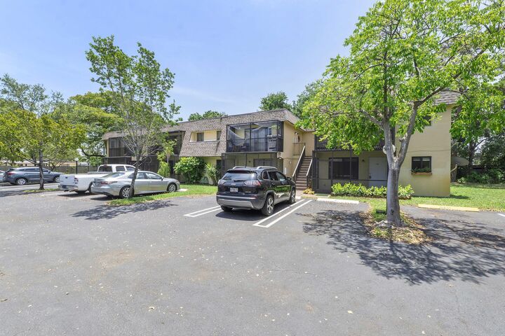 Property Photo: 1325 S Flagler Avenue 104 FL 33060