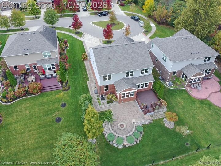 Property Photo:  6102 Braemore Court  MI 48187 