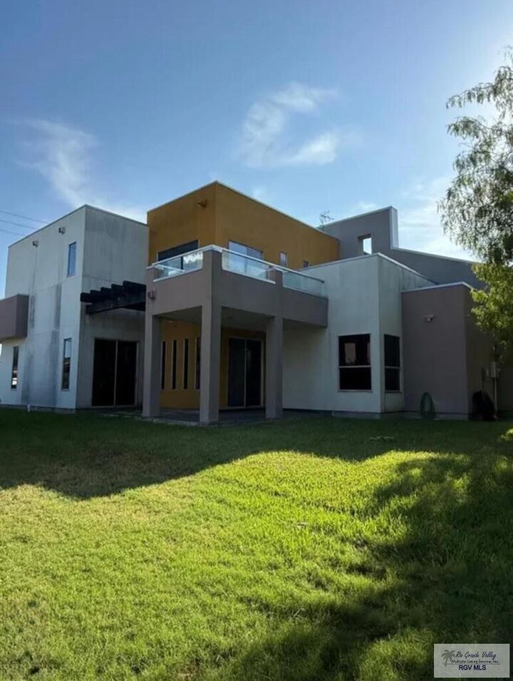 Property Photo: 500 Country Club Rd. B TX 78520