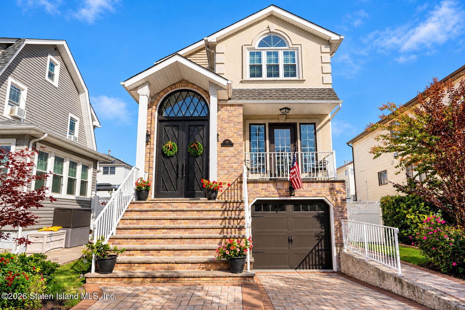Property Photo:  39 Pitney Avenue  NY 10309 