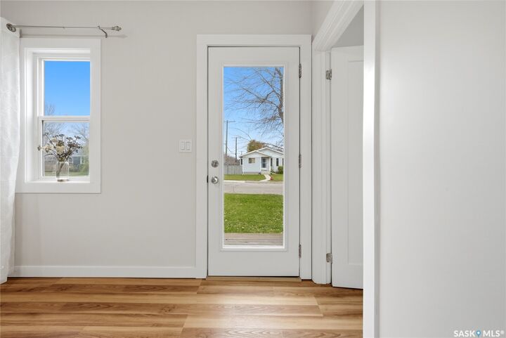 Property Photo:  1100 Fort Street  SK S4T 5R7 