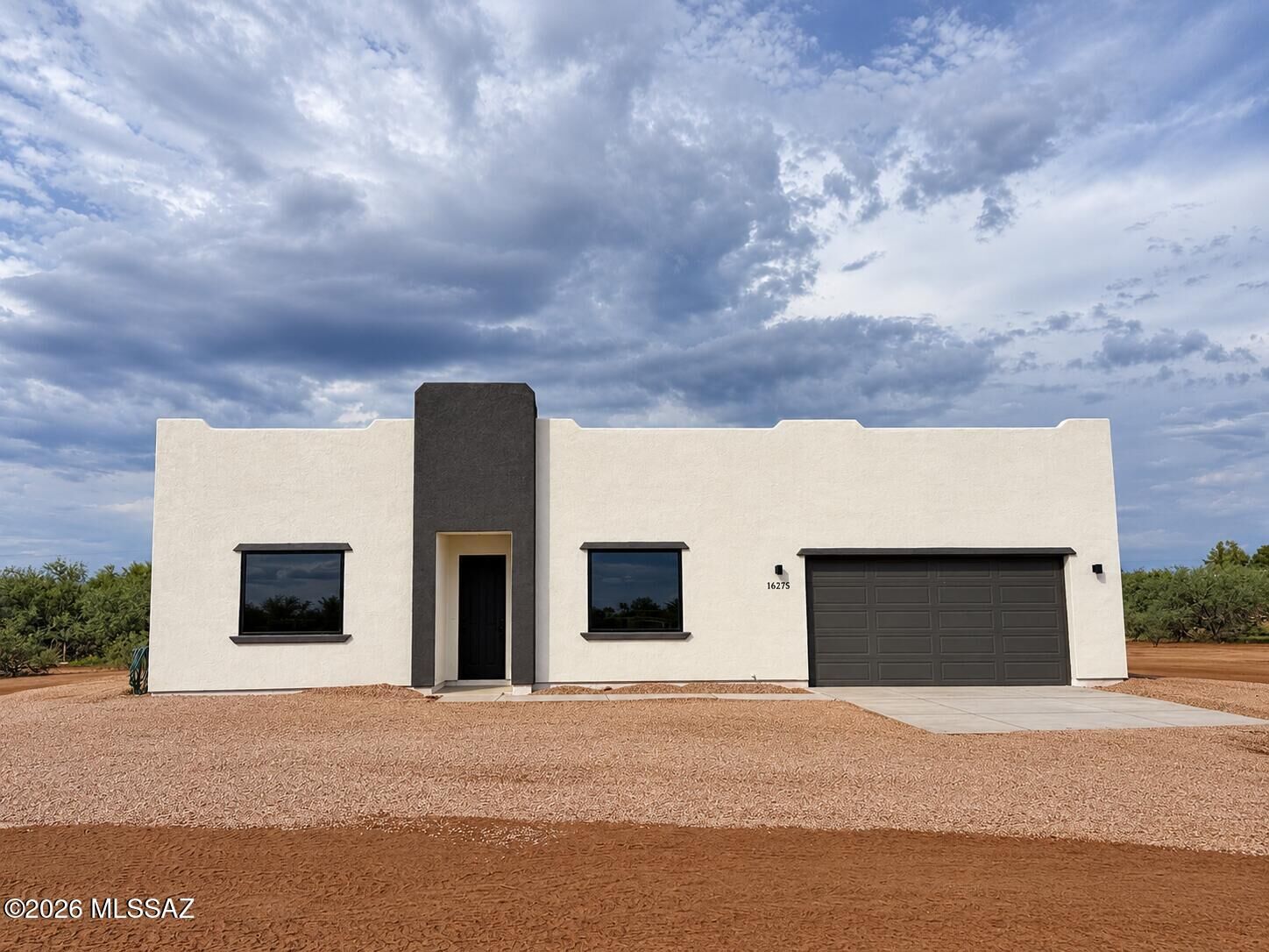 Property Photo:  16275 N Columbus Boulevard  AZ 85739 