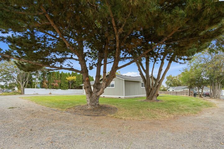 Property Photo: 2705 S Quincy WA 99337
