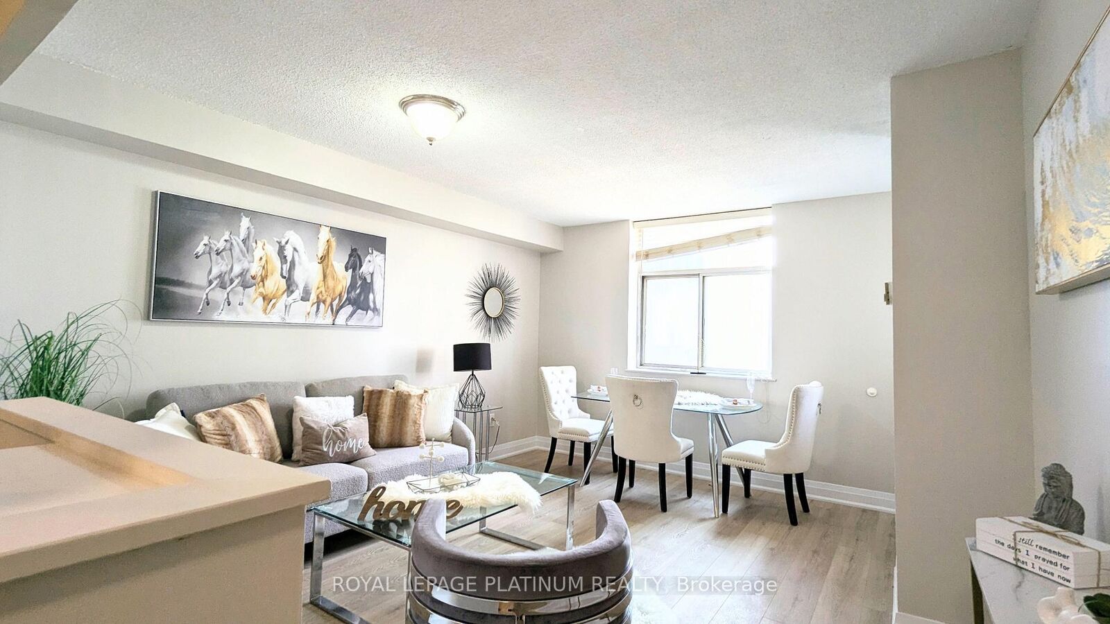 Property Photo:  3559 Eglinton Avenue W 704  ON M6M 5C6 