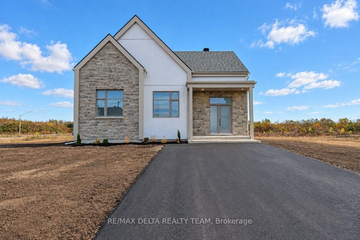 Property Photo:  19 Mayer Street  ON K0A 2M0 