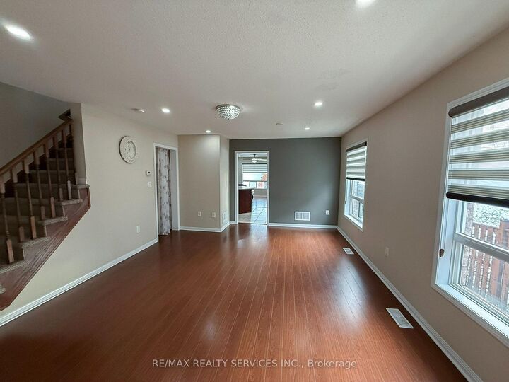 Property Photo:  20 Murphy Road  ON L6S 6L2 