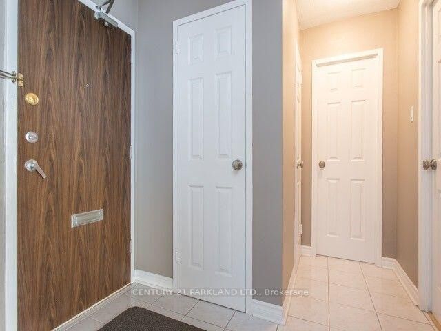 Property Photo:  10 Parkway Forest Drive 503  ON M2J 1L3 