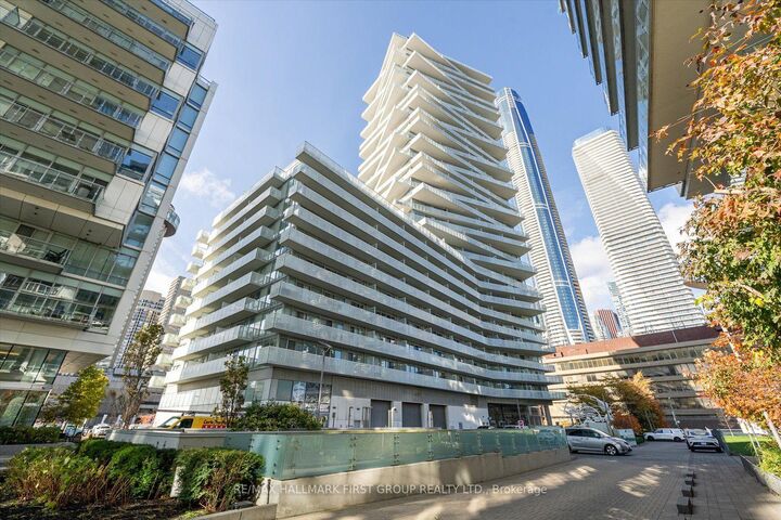 Property Photo:  15 Queens Quay E 208  ON M5E 0A5 