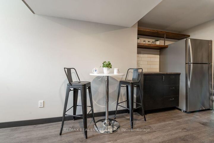 Property Photo:  676 Rymal Road E 2  ON L8W 1B3 