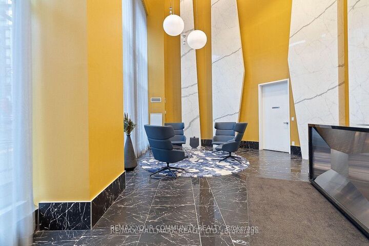 Property Photo:  70 Princess Street 510 E  ON M5A 0X6 
