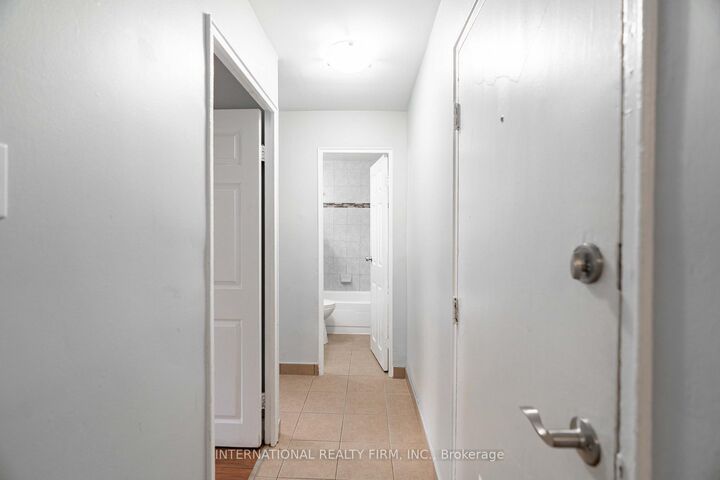 Property Photo:  93 High Street 103  ON N6C 4J8 