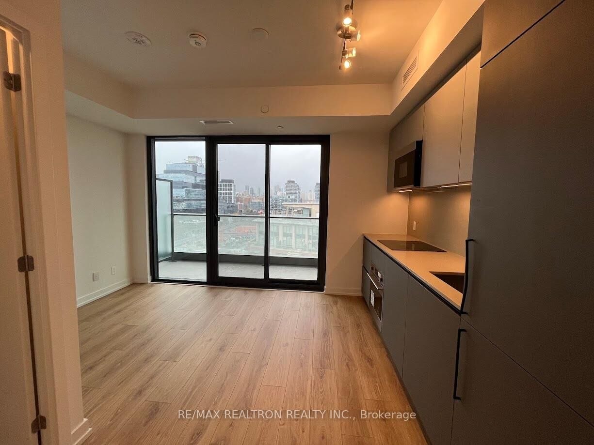 Property Photo:  35 Parliament Street 1409  ON M5A 0Z5 