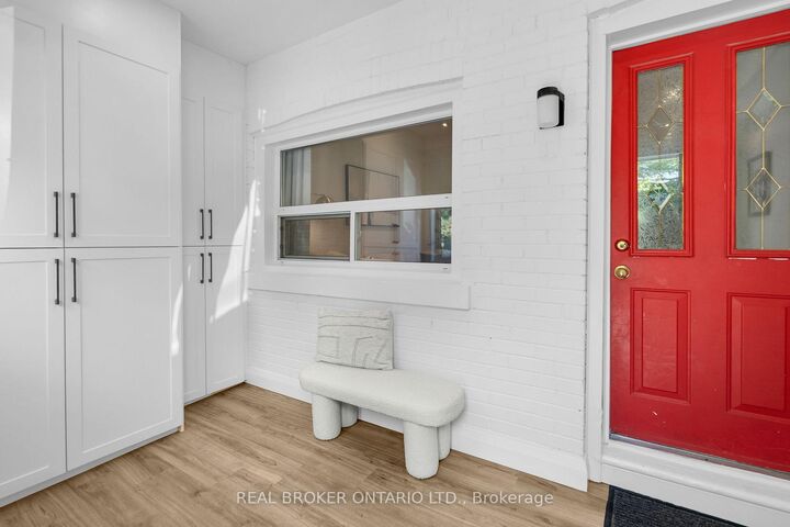 Property Photo:  23 Aldridge Avenue  ON M4C 3W3 