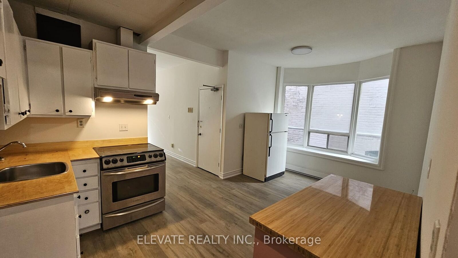 Property Photo:  107 Pembroke Street 1  ON M5A 2N9 