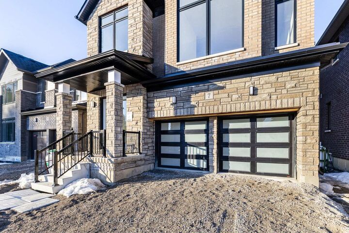 Property Photo:  7 Blain Drive  ON L0R 1C0 