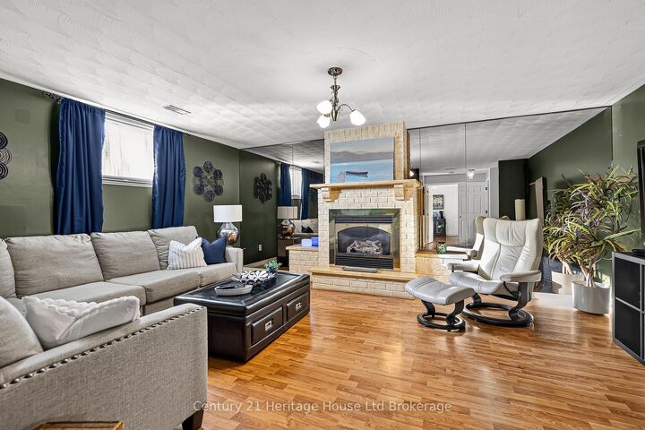 Property Photo:  1079 Pearson Drive  ON N4S 8T7 