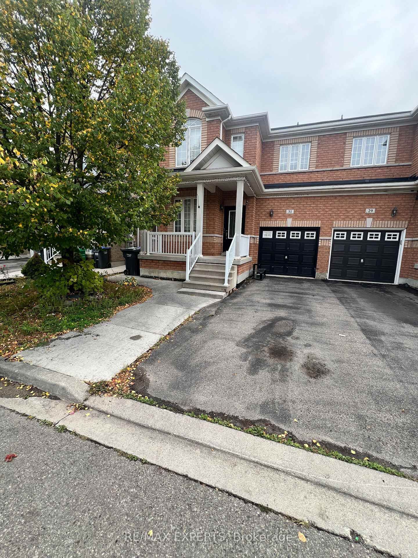 Property Photo:  31 Vincent Street  ON L6R 0G8 