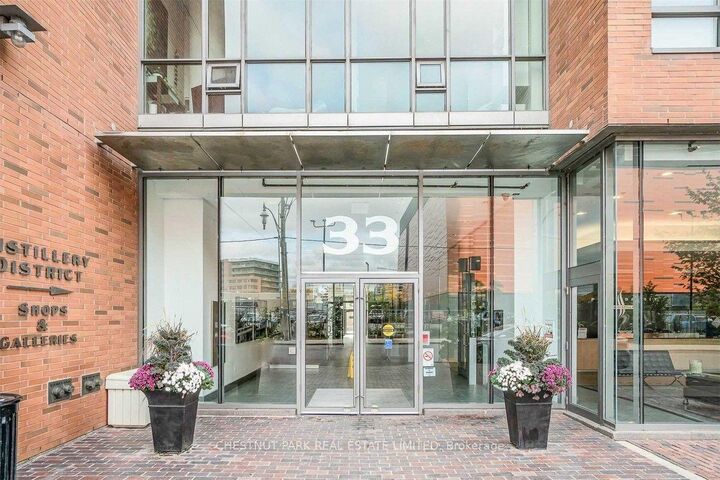 Property Photo: 33 Mill Street 1608 ON M5A 3R3