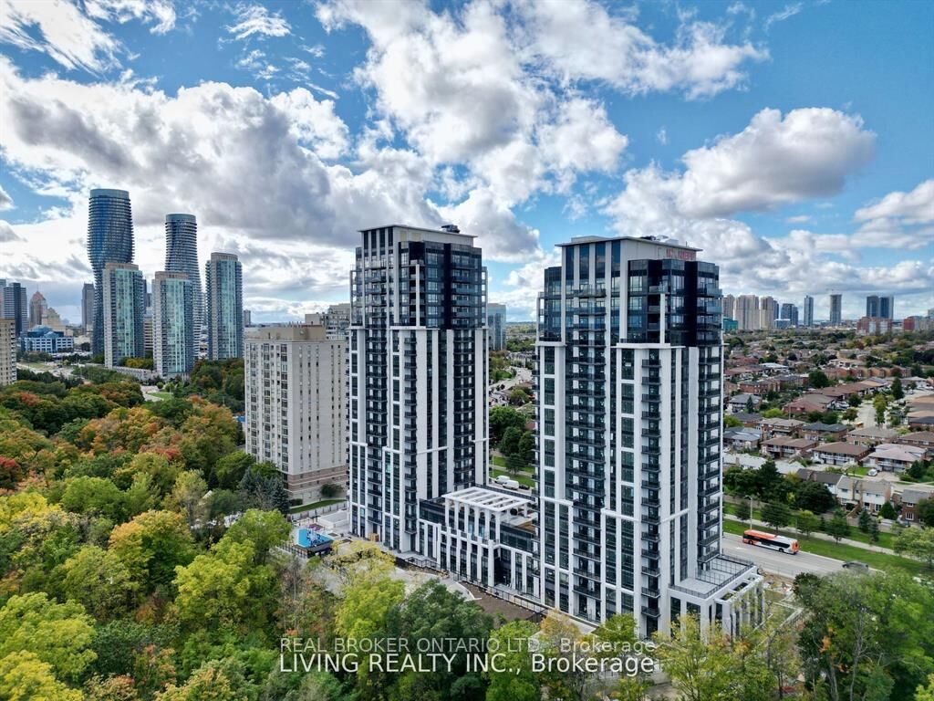 Property Photo:  204 Burnhamthorpe Road E 1306  ON L5A 0B3 