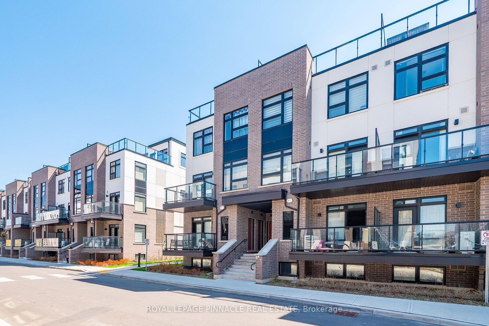 Property Photo:  1585 Rose Way 103  ON L9T 7E7 