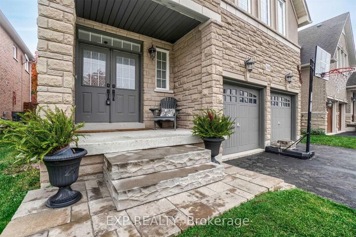 Property Photo: 180 Spring Azure Crescent ON L5L 6T9