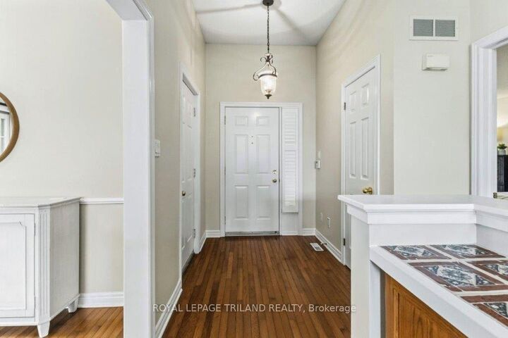 Property Photo:  250 North Centre Road 67  ON N6G 5A4 