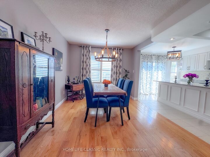 Property Photo: 67 Andona Crescent ON M1C 5A3