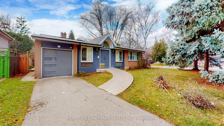 Property Photo:  1 Malabar Place  ON M3B 1A4 
