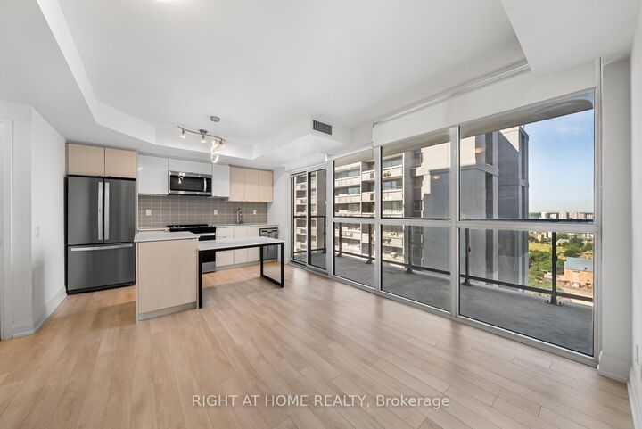 Property Photo:  1461 Lawrence Avenue 1511  ON M6L 0A6 