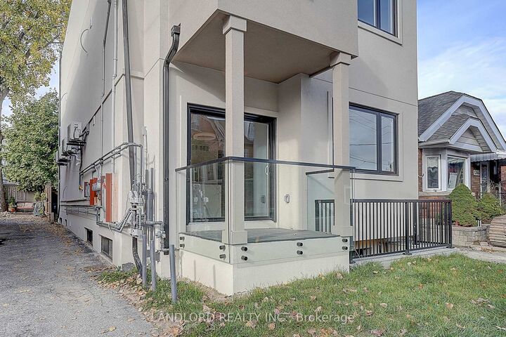 Property Photo:  1344 Pape Avenue Unit 1  ON M4K 3X2 