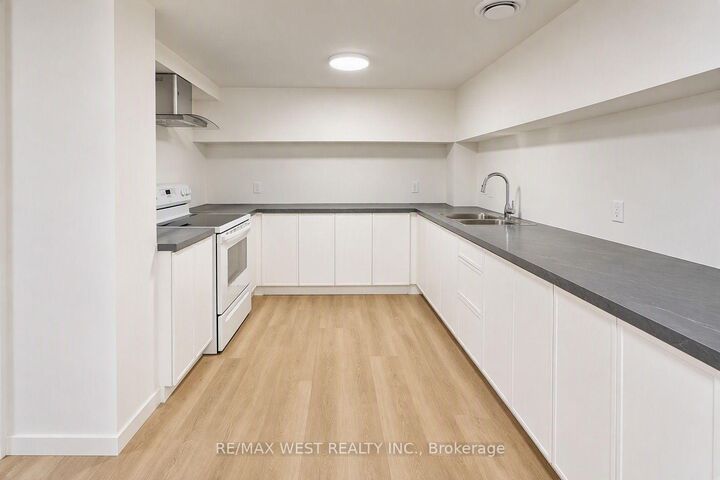 Property Photo:  296 Ruhl Drive Lower  ON L9T 8C9 