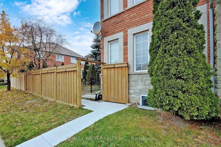 Property Photo:  30 Williamson Drive W Bsmt  ON L1T 4M8 