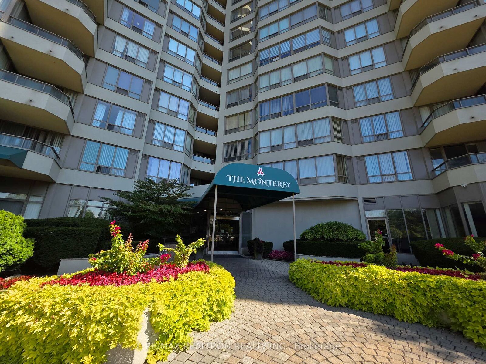 Property Photo:  175 Bamburgh Circle 515  ON M1W 3X8 
