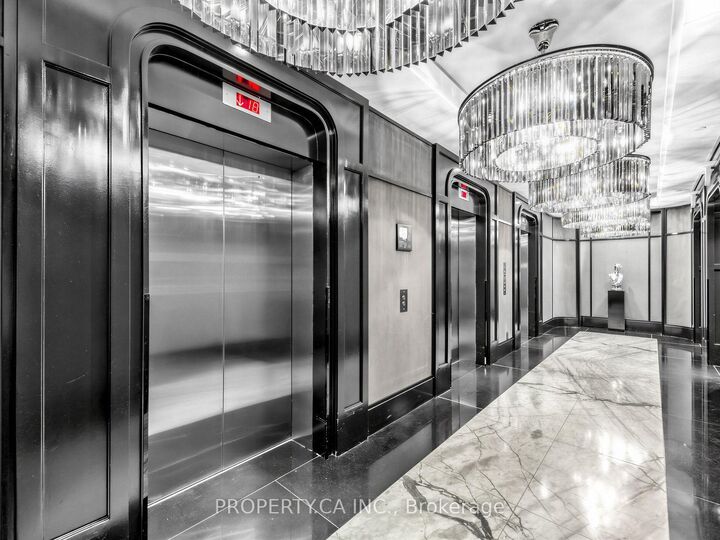 Property Photo:  88 Blue Jays Way 3509  ON M5V 2G3 