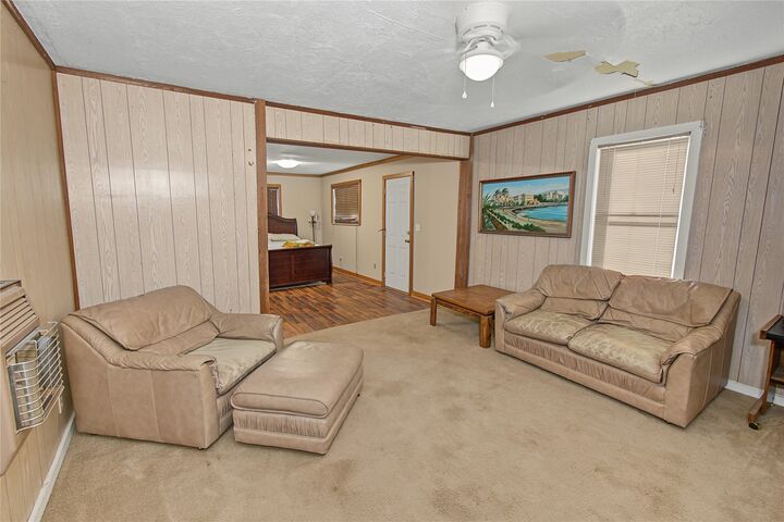 Property Photo:  1801 Augusta St  OK 74403 
