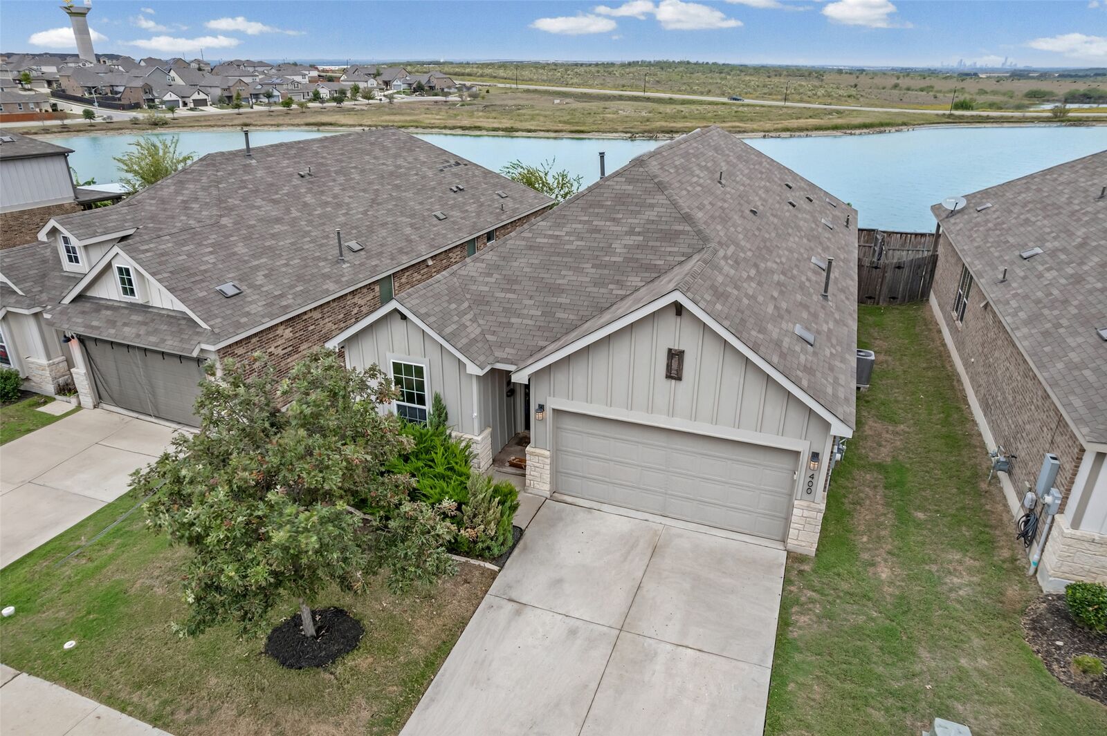 Property Photo: 400 Bayberry Circle TX 78610