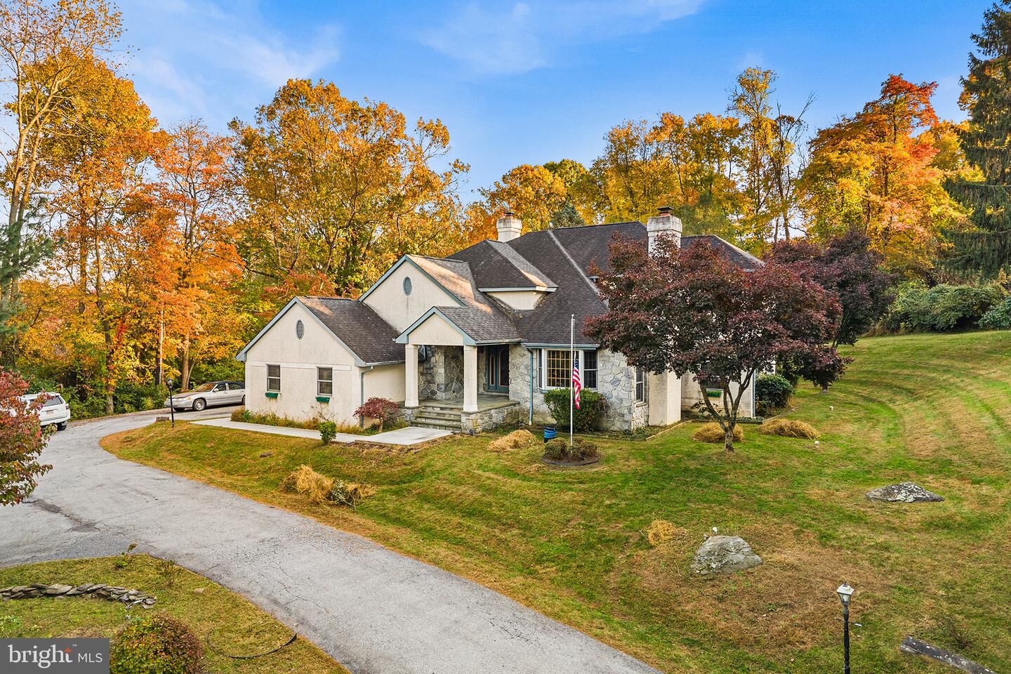 Property Photo:  4914 W Chester Pike  PA 19073 