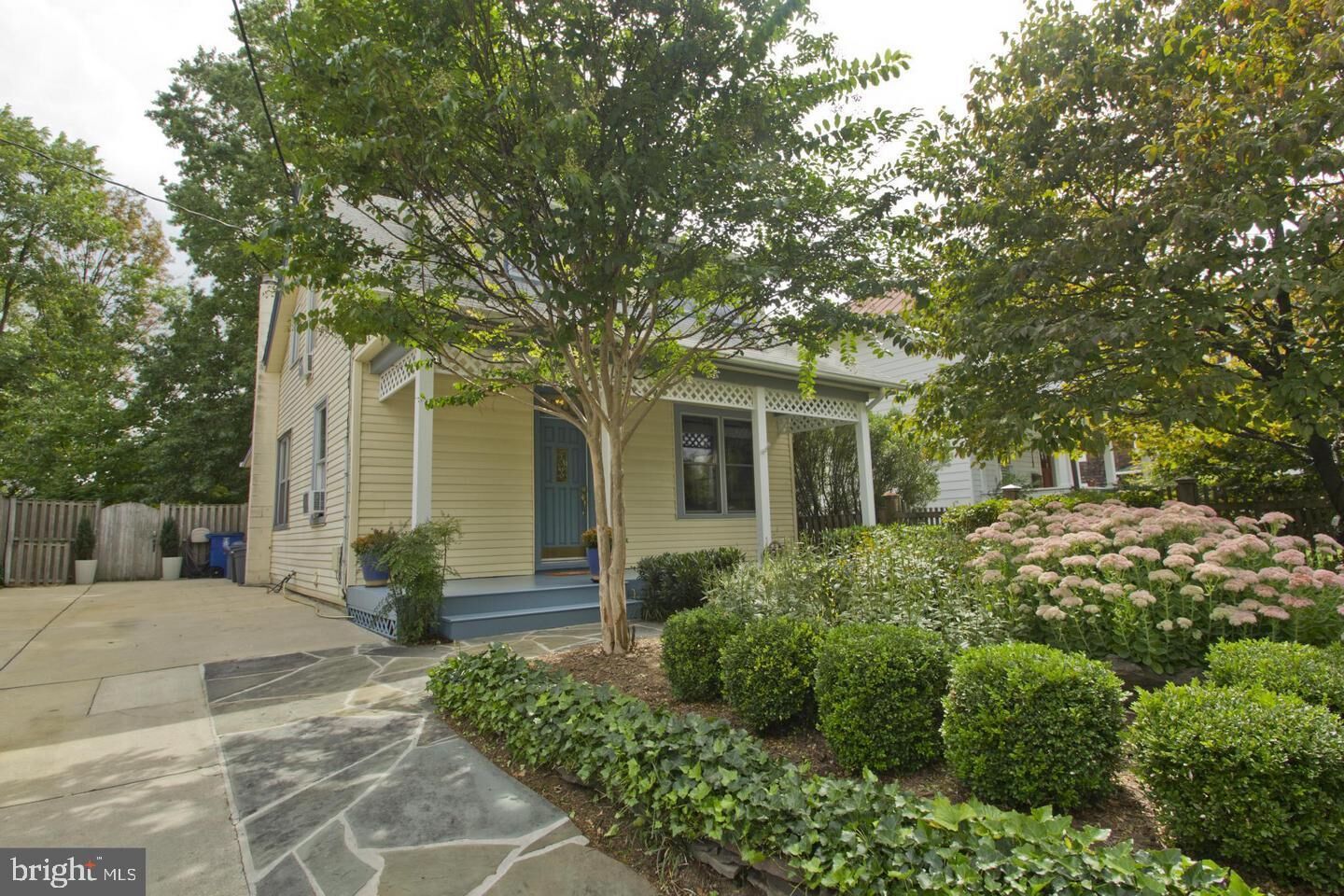 Property Photo: 711 Severn Avenue Avenue MD 21403
